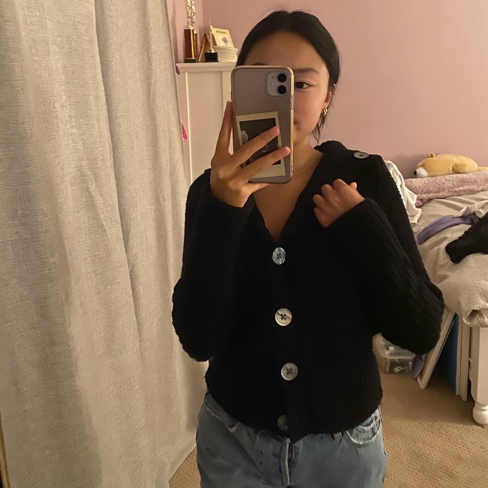 Collared button up sweater - Picture 6 of 6